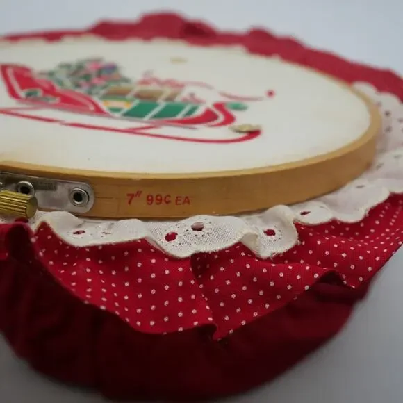 2 Vintage Christmas Embroidery Hoop Stamped Fabric Country Christmas Decor - Picture 5 of 6